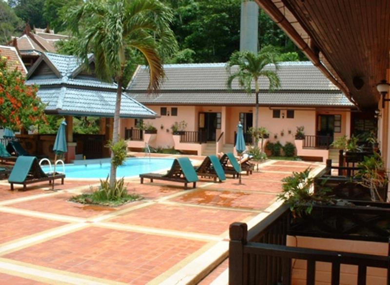 Baan Nern Sai Resort Пхукет Екстер'єр фото